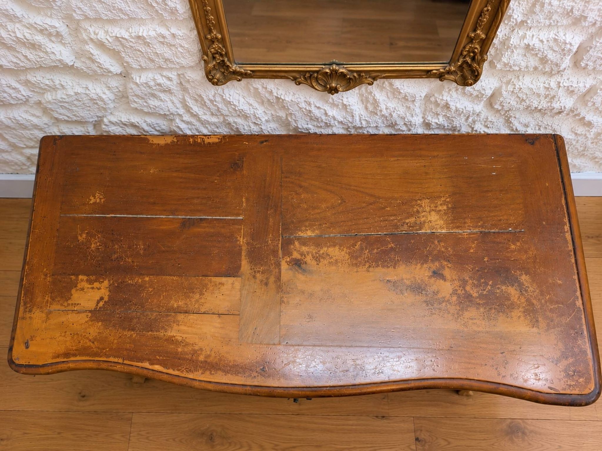 Jumping commode Louis XV Provençal solid walnut