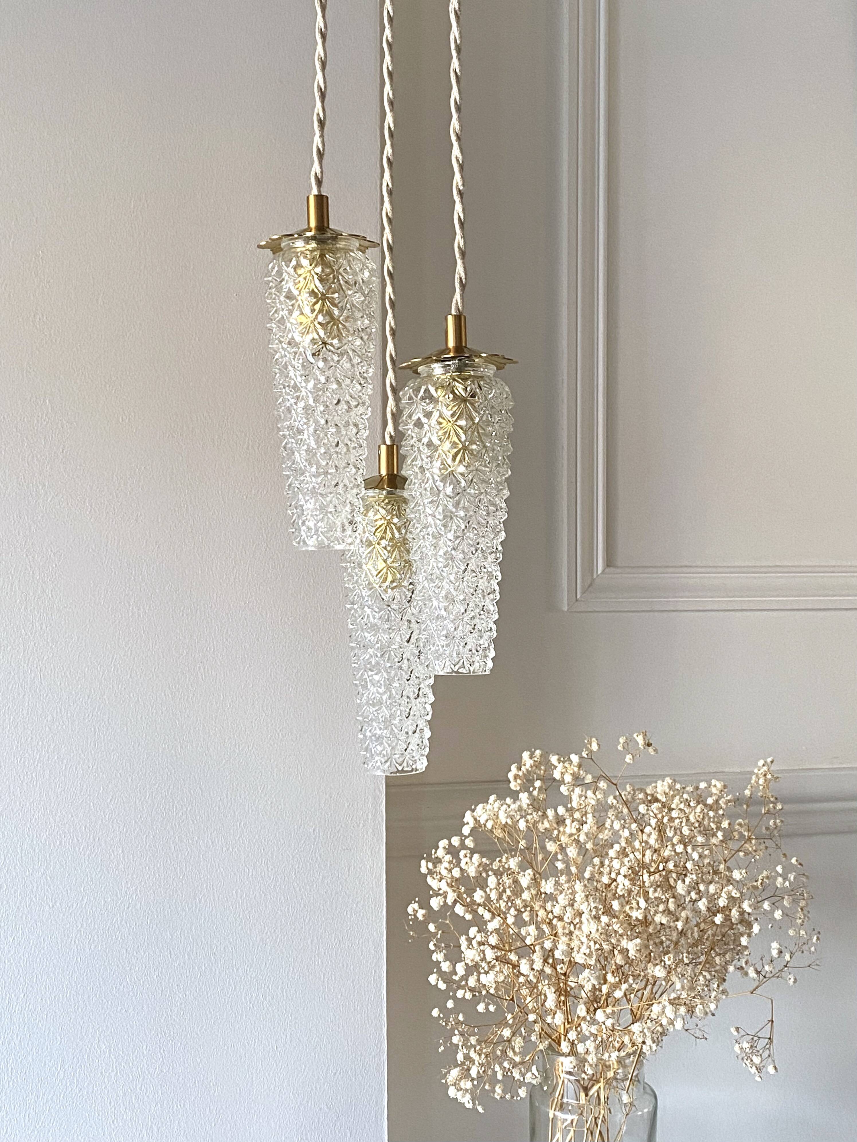 Waterfall pendant light 3 vintage tulips