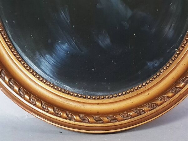 Miroir ovale cadre ancien style Louis XVI bois stuc doré d'origine 52x37 cm