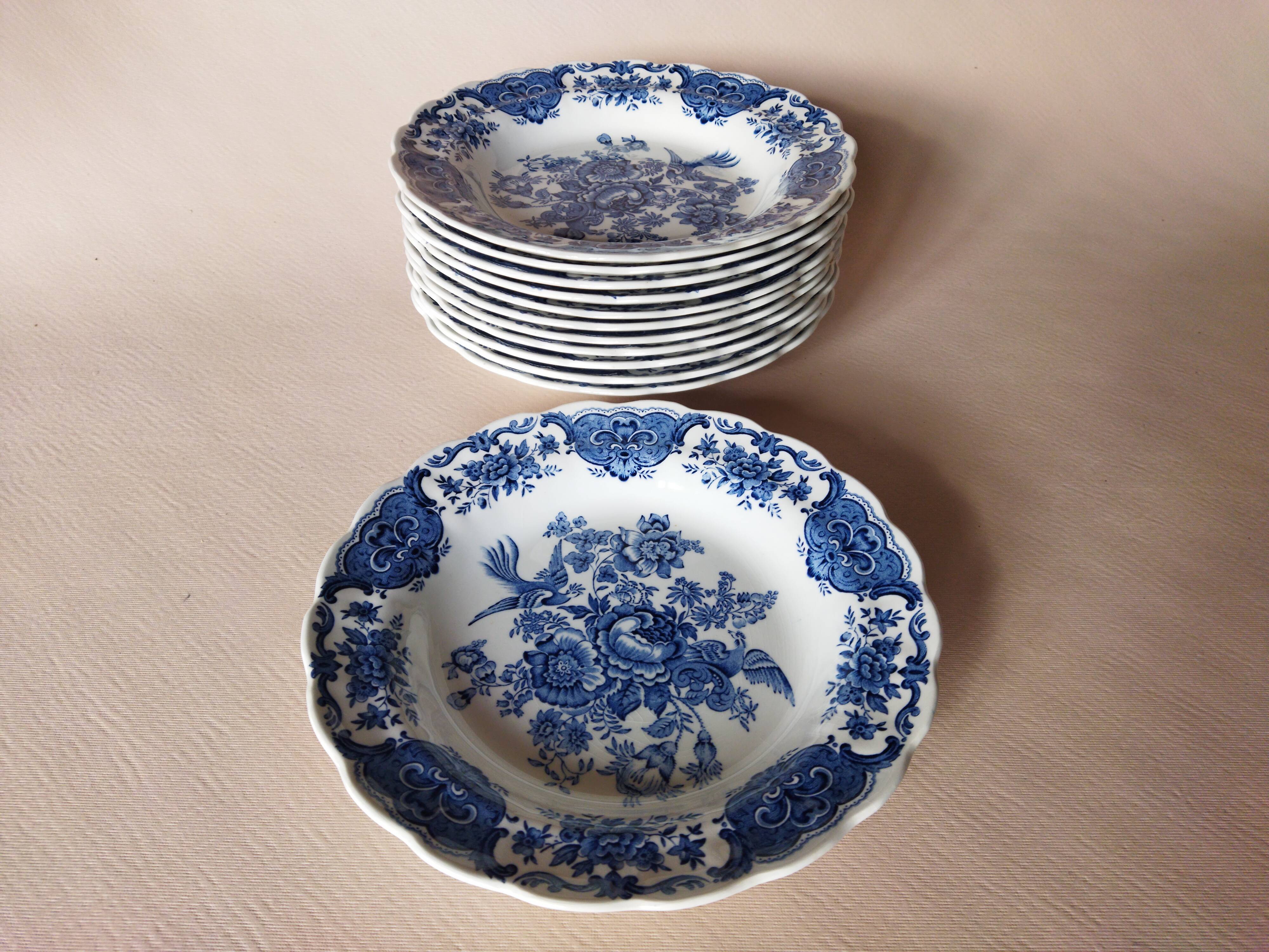 12 assiettes creuses anglaises Ridgway "Windsor" bleu