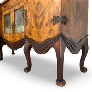 Buffet en noyer burr italien, années 1930.