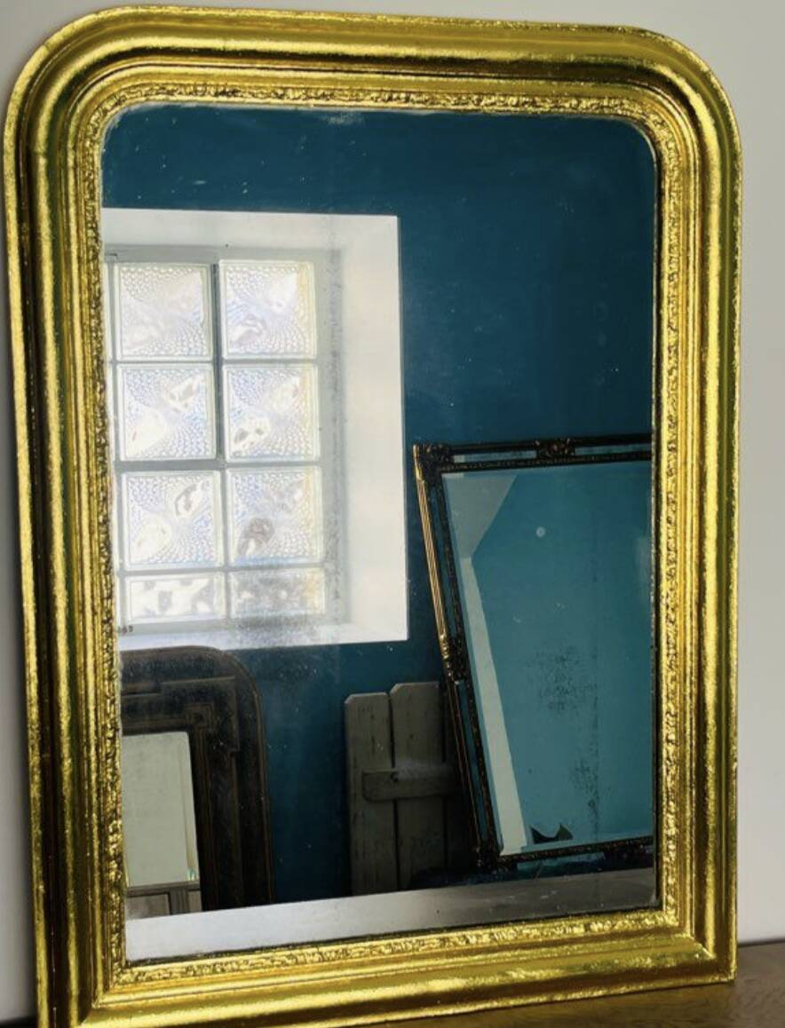 Superb antique gilded mirror in gold leaf – 82×57cm – late 19th century.