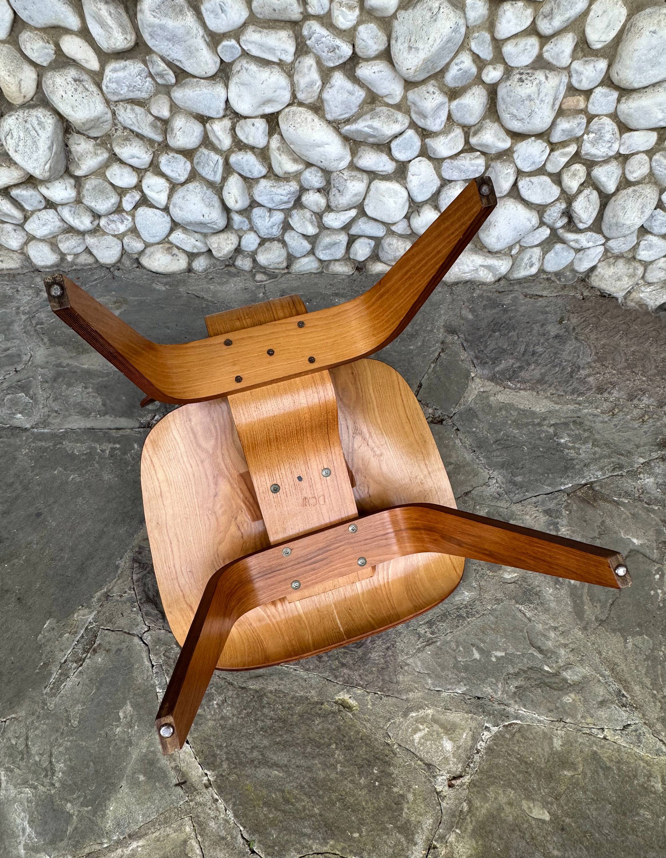 DCW chair in walnut by Charles & Ray Eames for Herman Miller, 1950-53