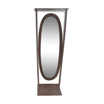 Standing mirror