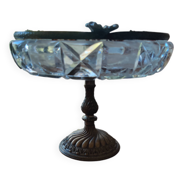 Coupe en cristal taillé cerclée de laiton, fin 19ème