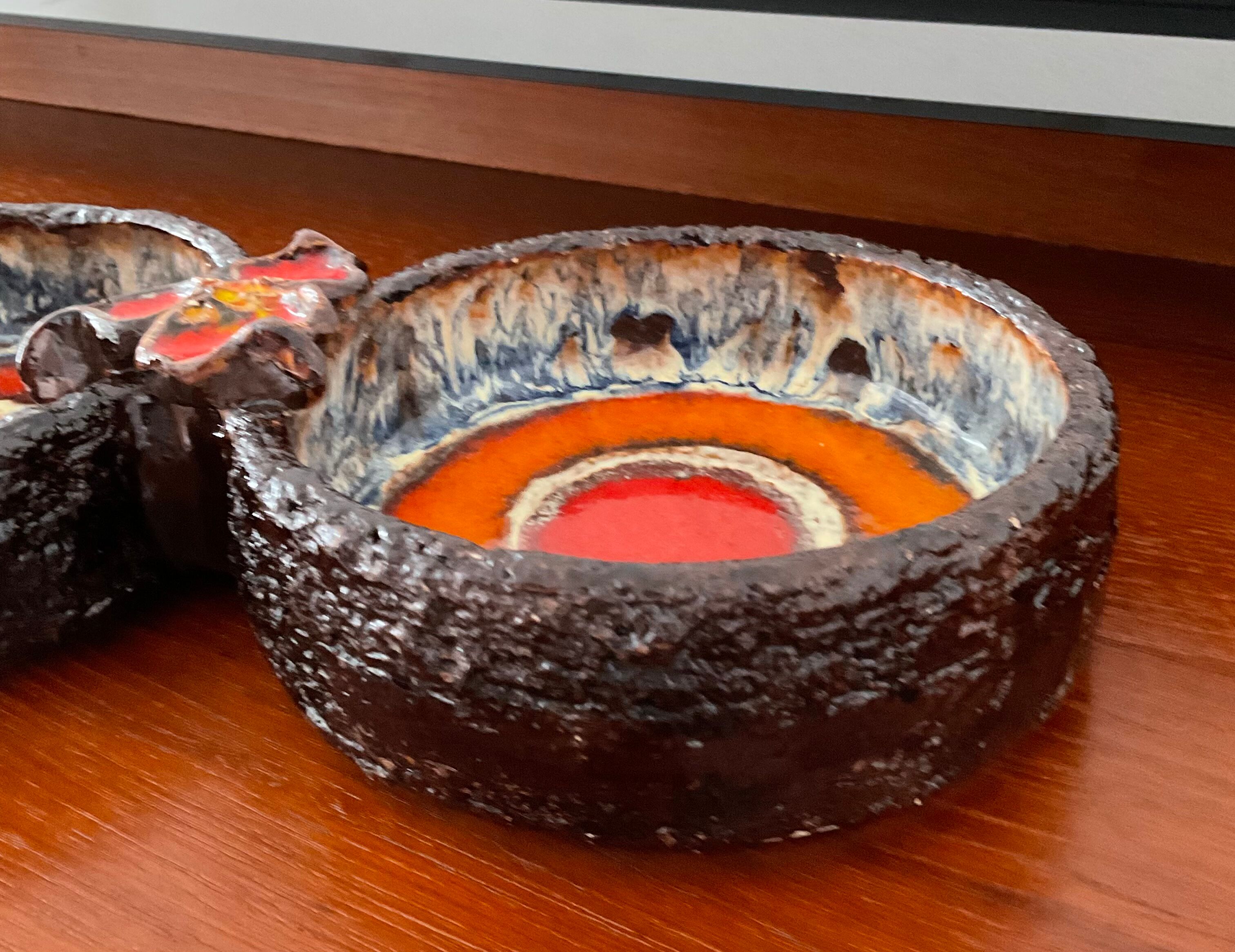 Vintage enamelled ceramic pocket empty from the 60s and 70s