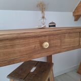 Country-style oak farmhouse desk/console/side table