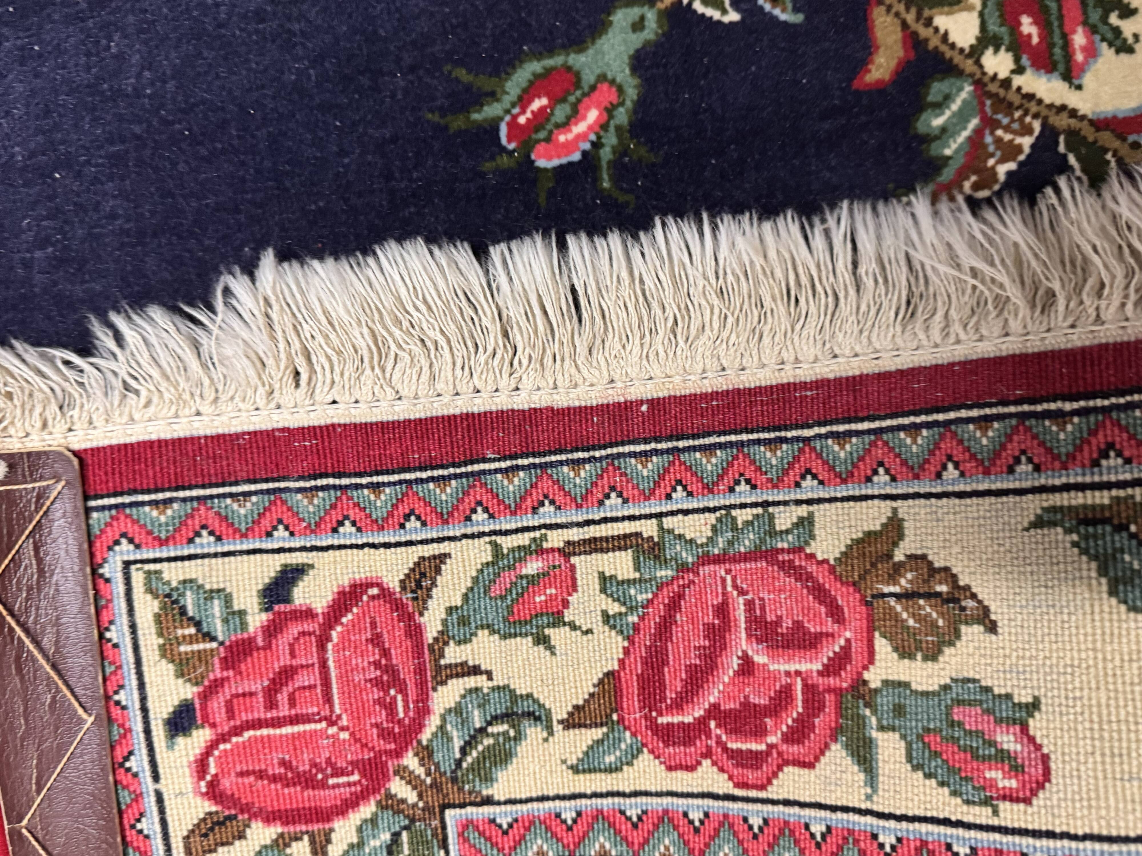 hand-woven Persian rug Ghoum