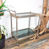 Golden neoclassical dessert