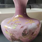 Japanese opaline vase in old pink tones. Swan decoration and polychrome floral motifs.