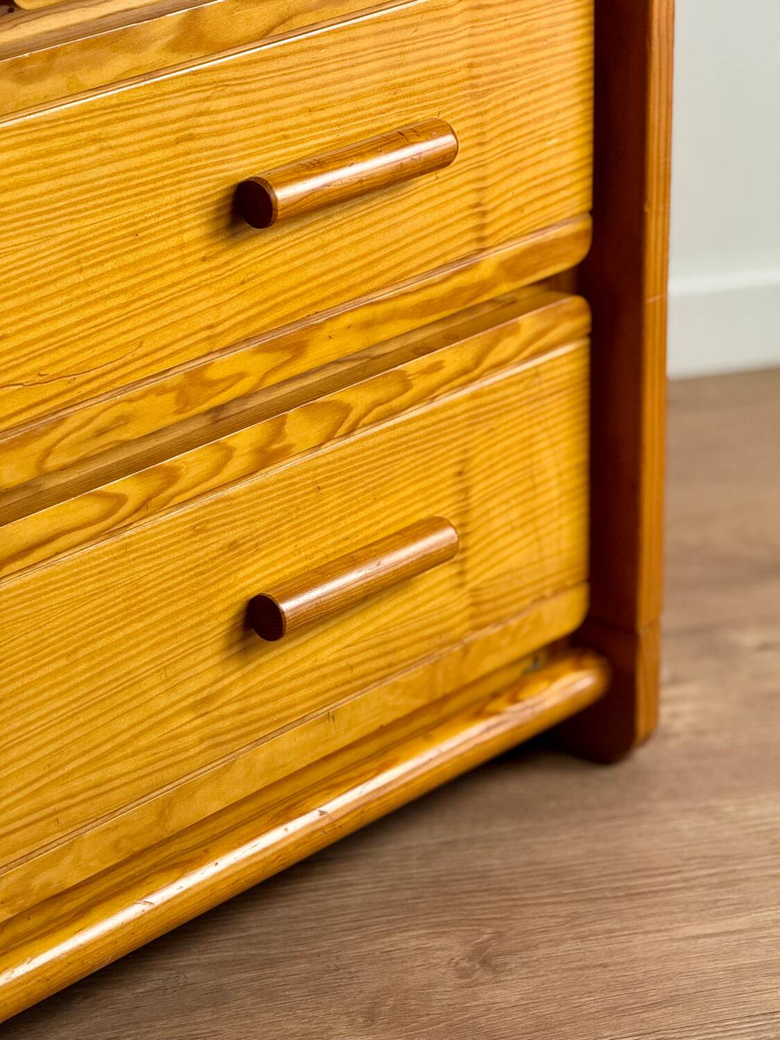Gauthier Maison chest of drawers in solid pine, 1980s