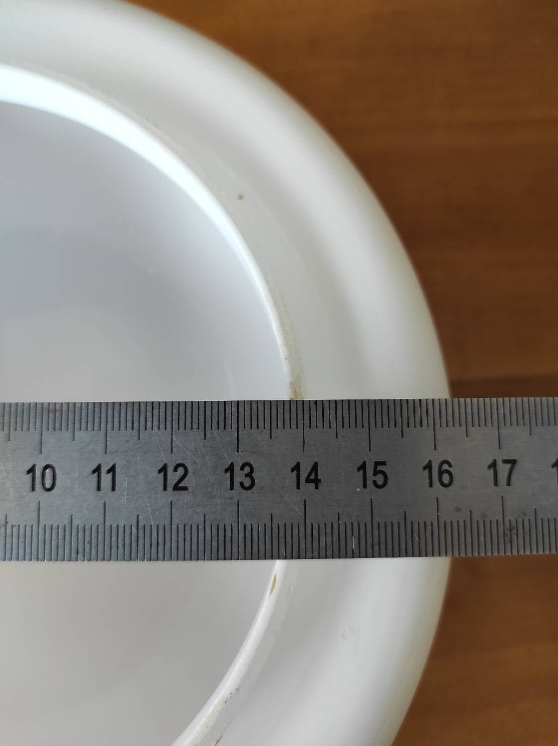 Opaline globe, diameter 20 cm