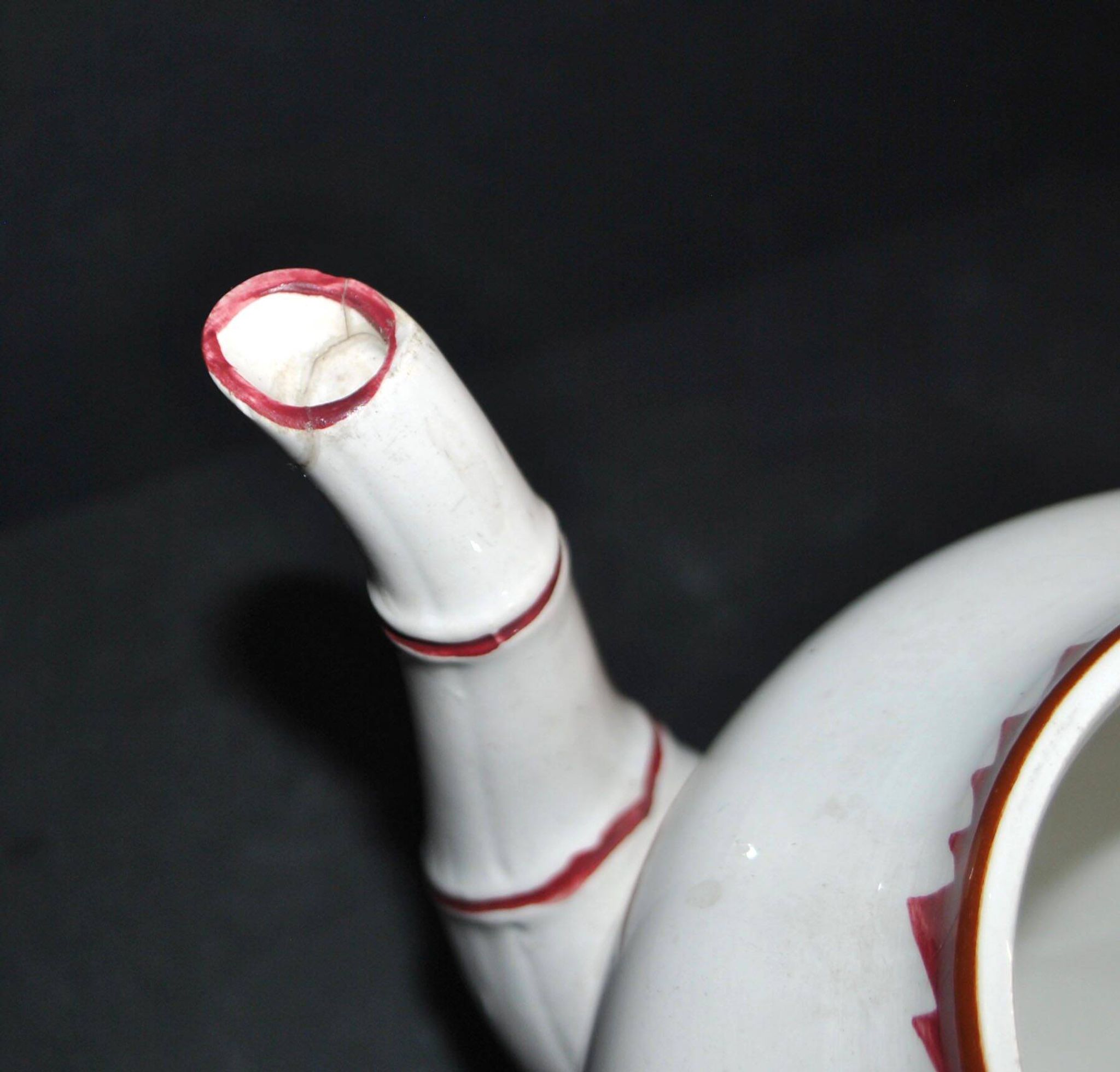 Cafetière Sarreguemines décor Colmar polychrome forme bambou 1930