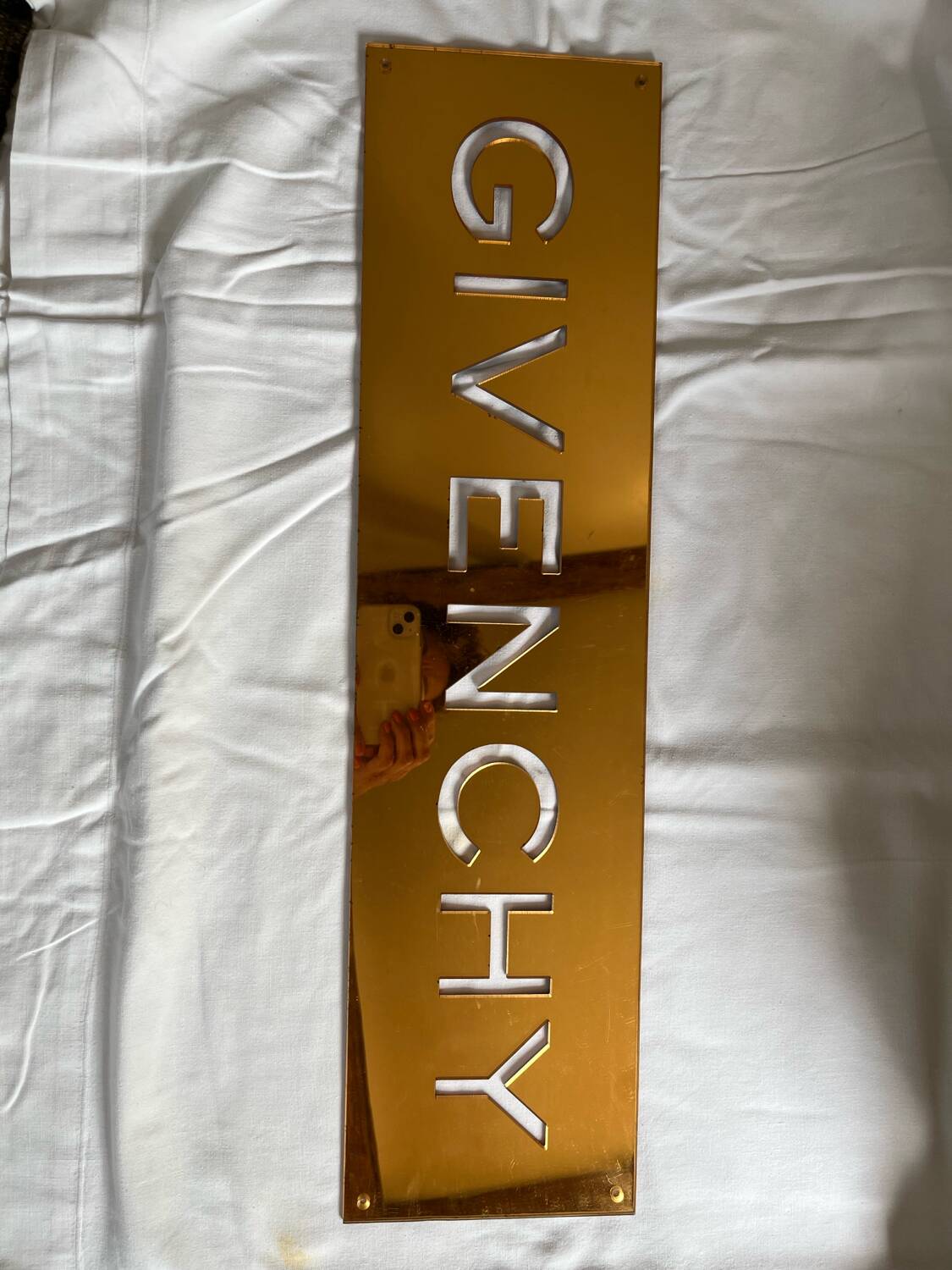 Enseigne vintage Givenchy