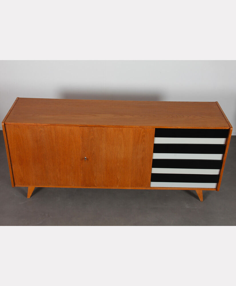 Oak row by Jiri Jiroutek, model U-460, 1960