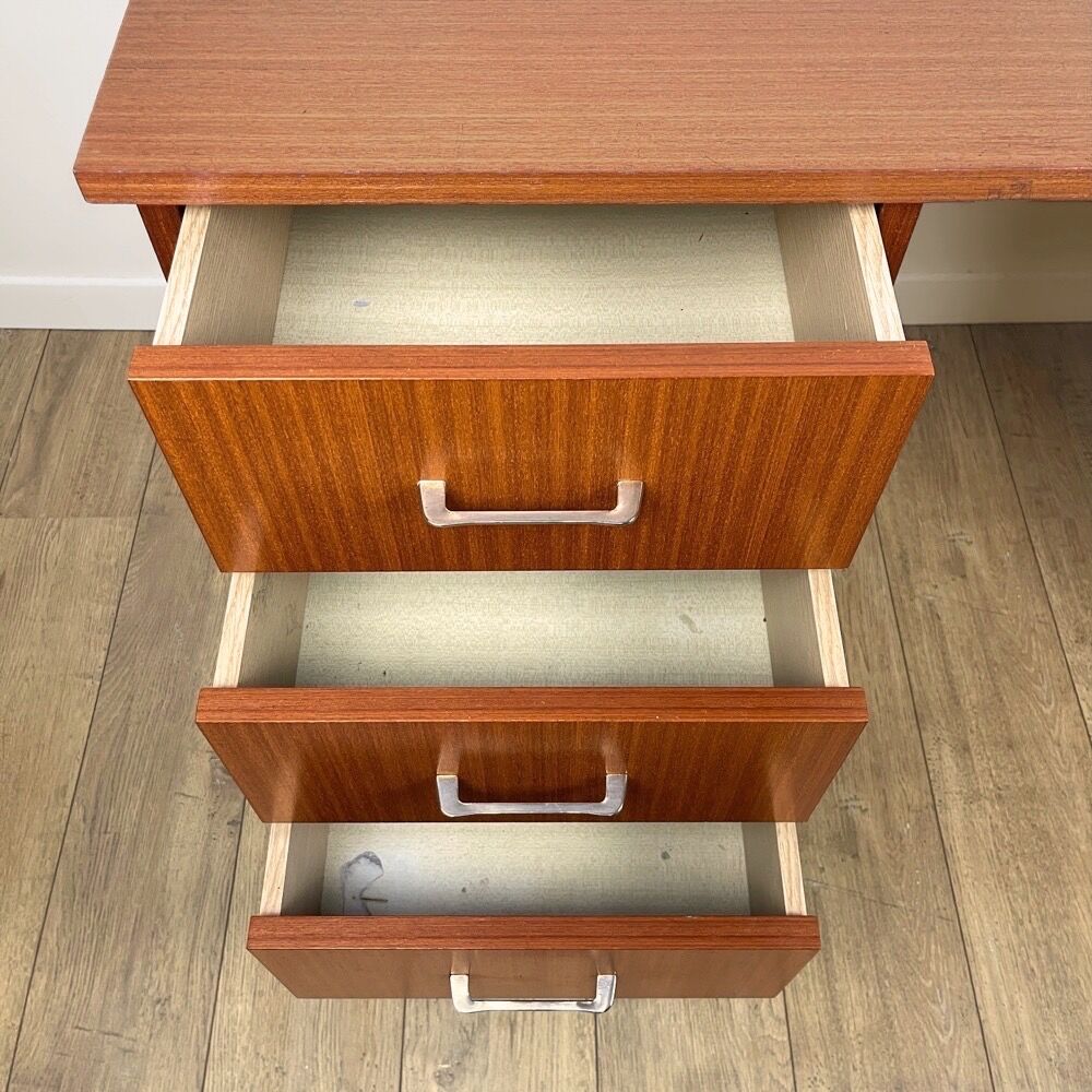 Scandinavian style office Maison Capelle 60s