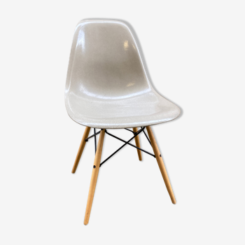 Chaise DSW de Charles & Ray Eames