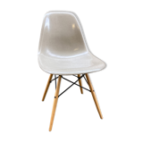 Eames DSW chair