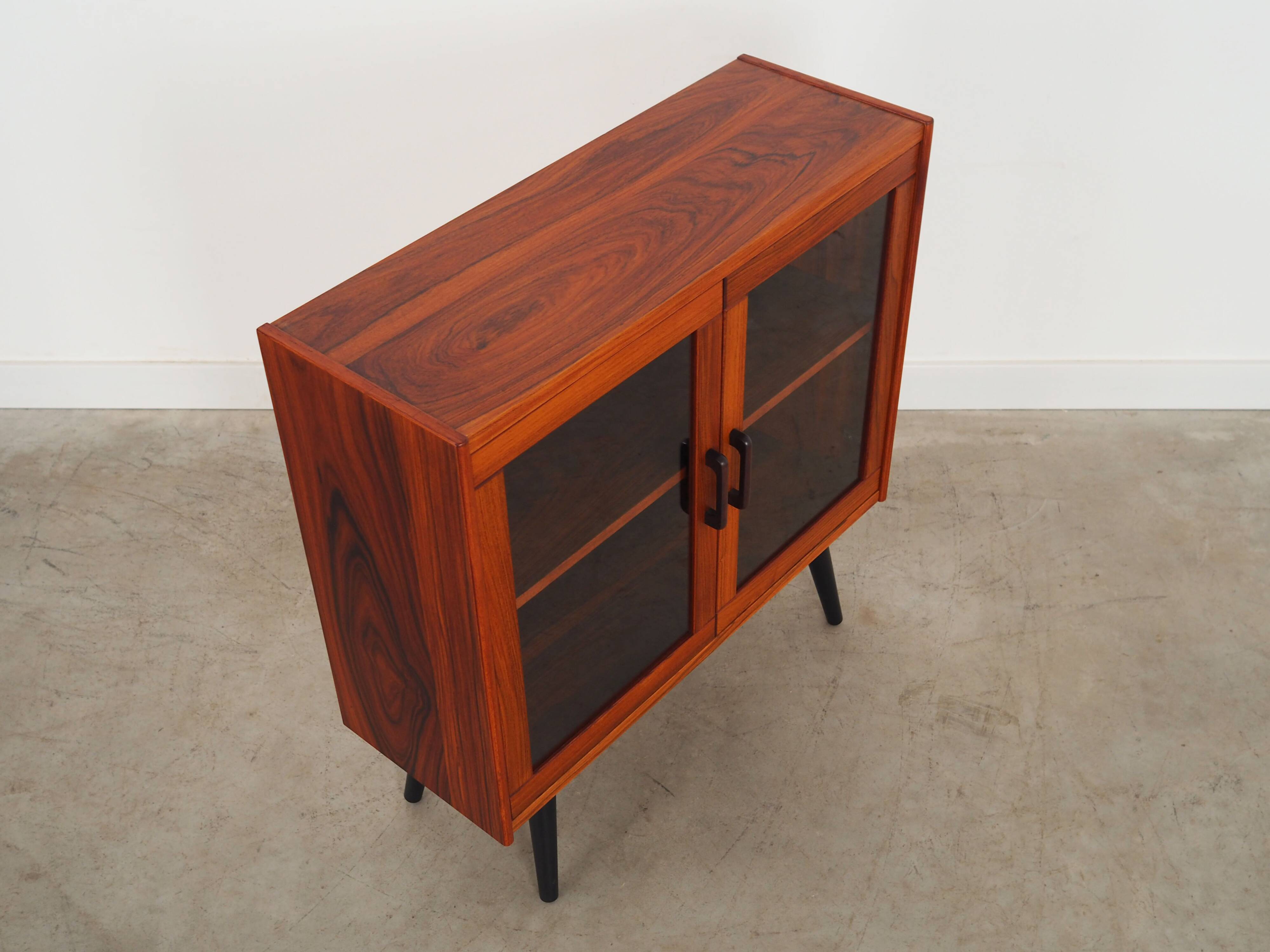 Rosewood showcase, Danish design, 1970s, production: Denmark