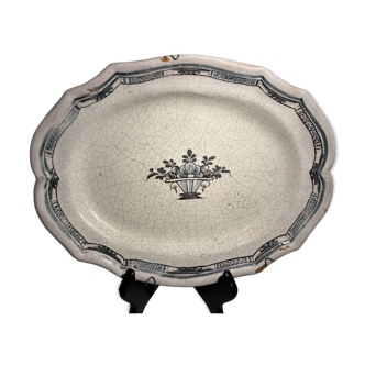 Plat ancien type "cul noir"