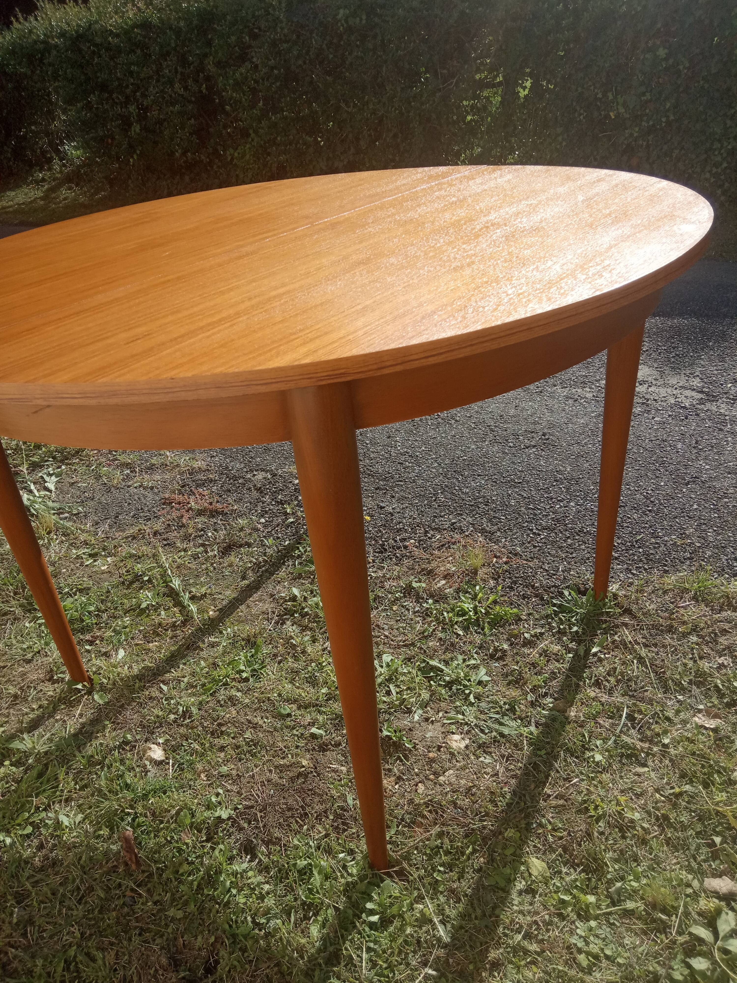 Table 50s 4/6 people