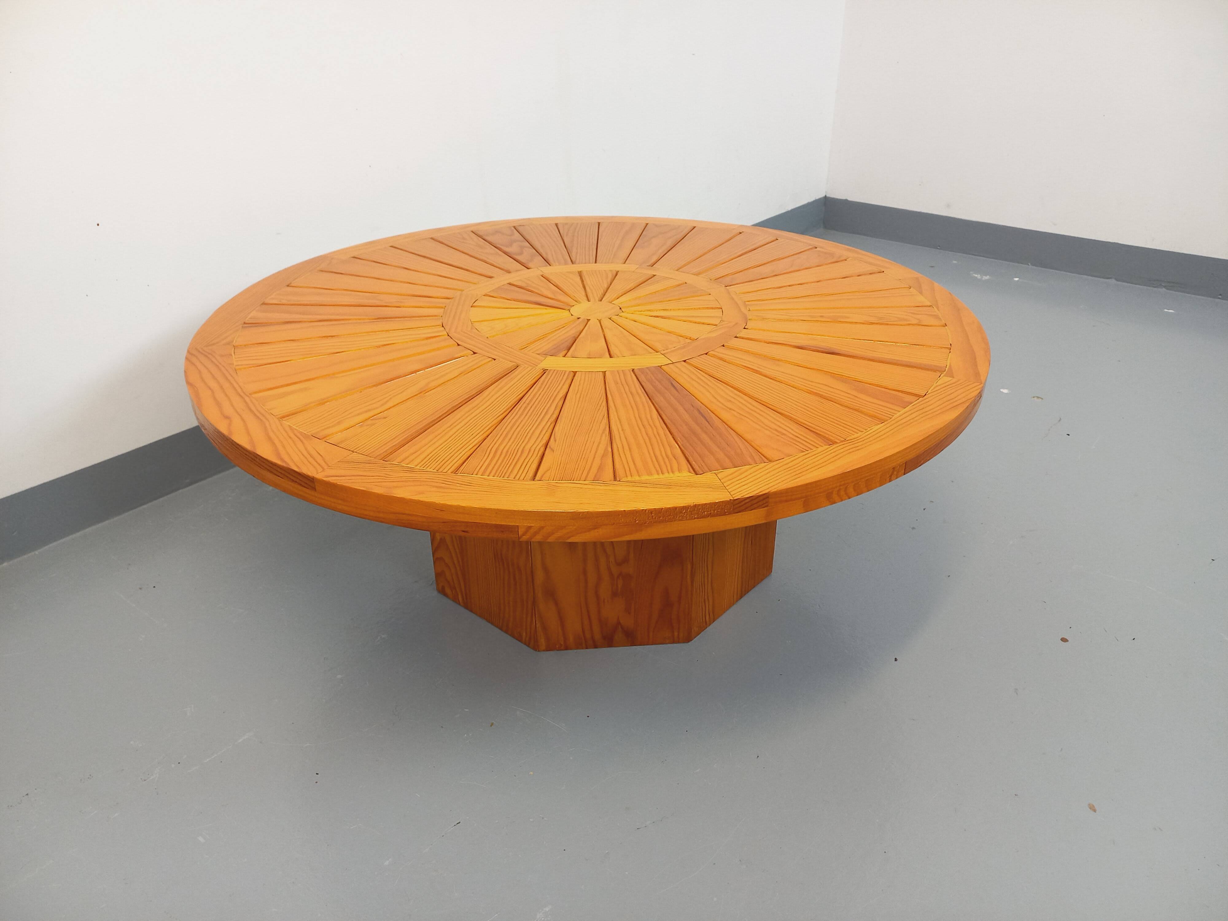 Vintage round pine coffee table from the 70s