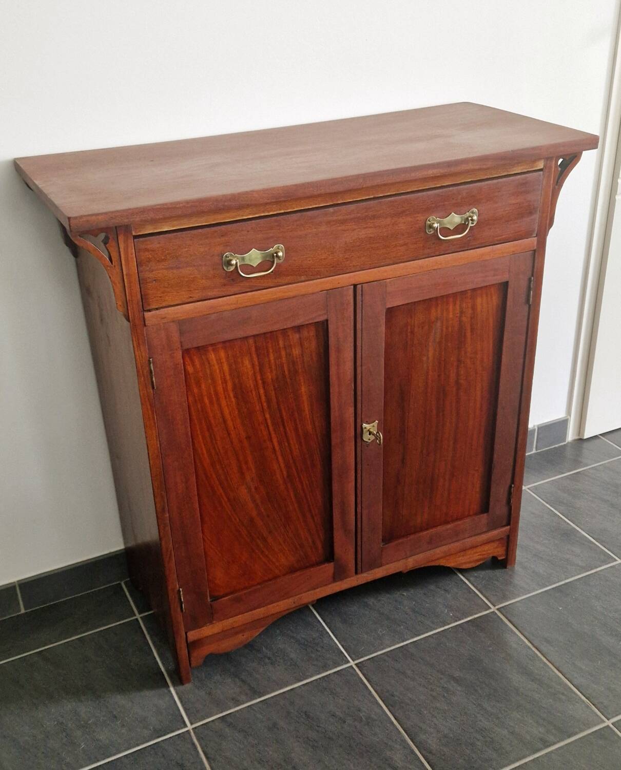 Antique mahogany sideboard signed Maple & Co, 19th century