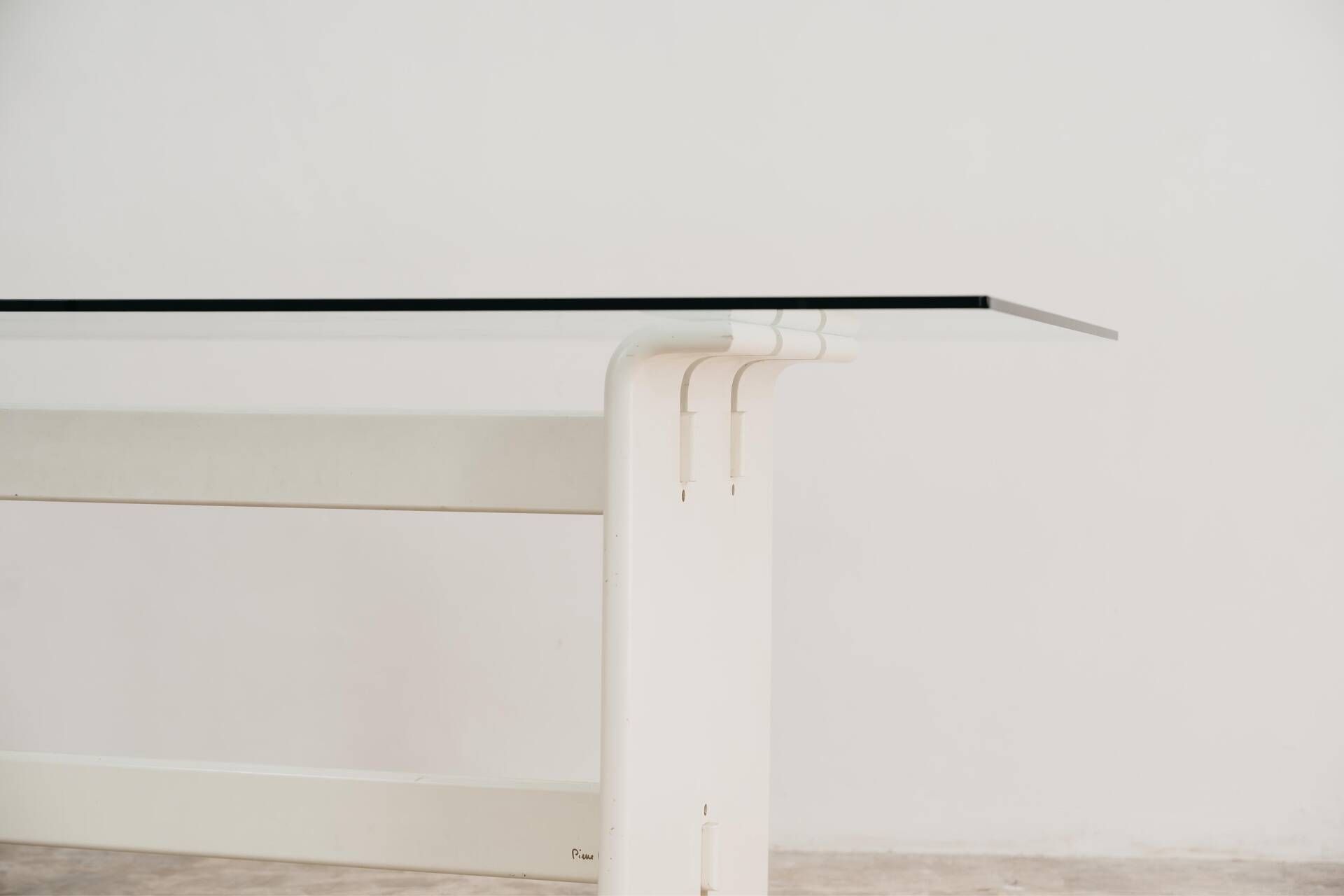 Table à manger Pierre Cardin en bois et cristal design années 70 moderne