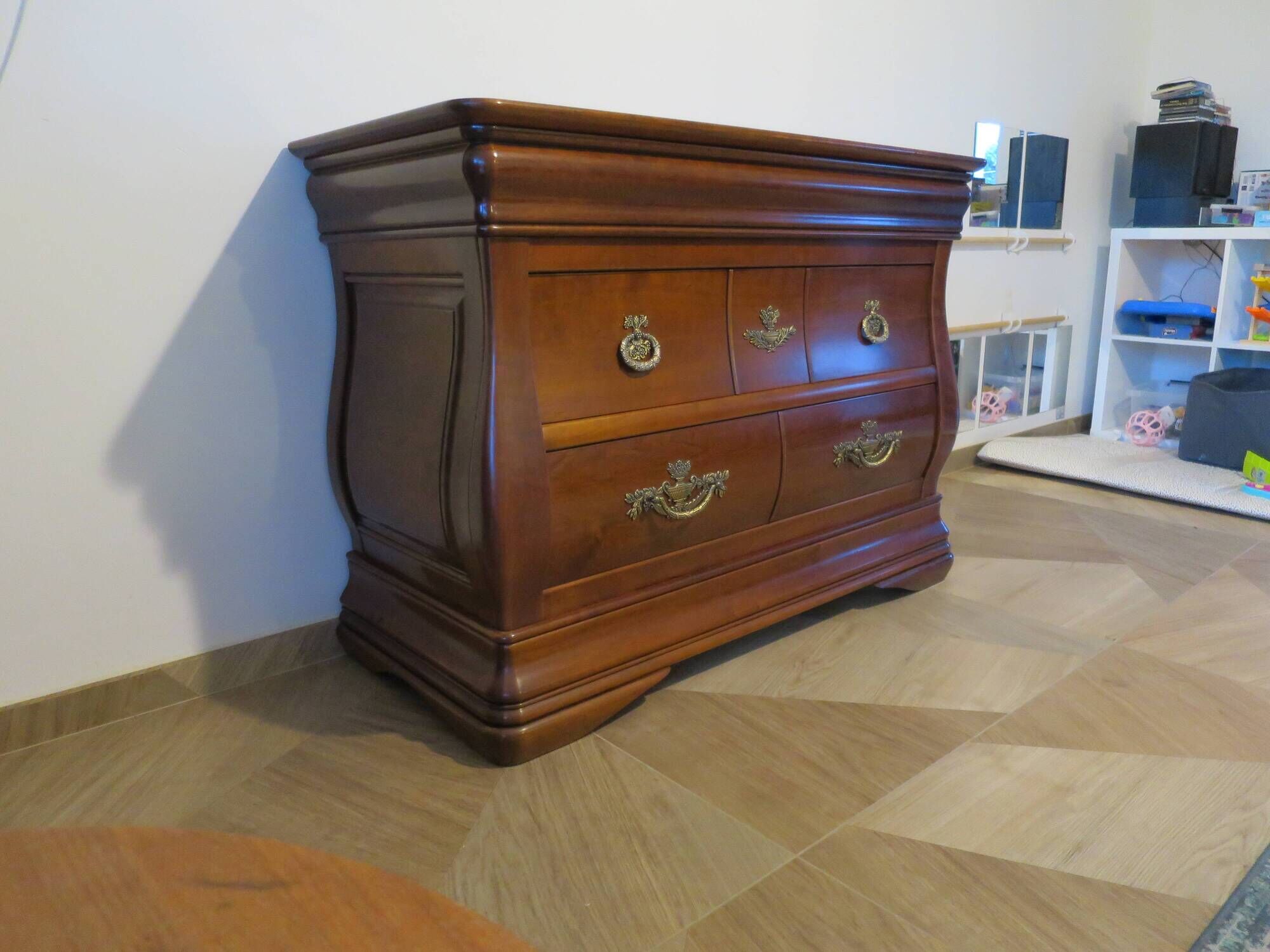 Rare - Pretty English chest of drawers - 3 drawers - solid wood "tomb" chest of drawers - Sourisseau cabinetmaker