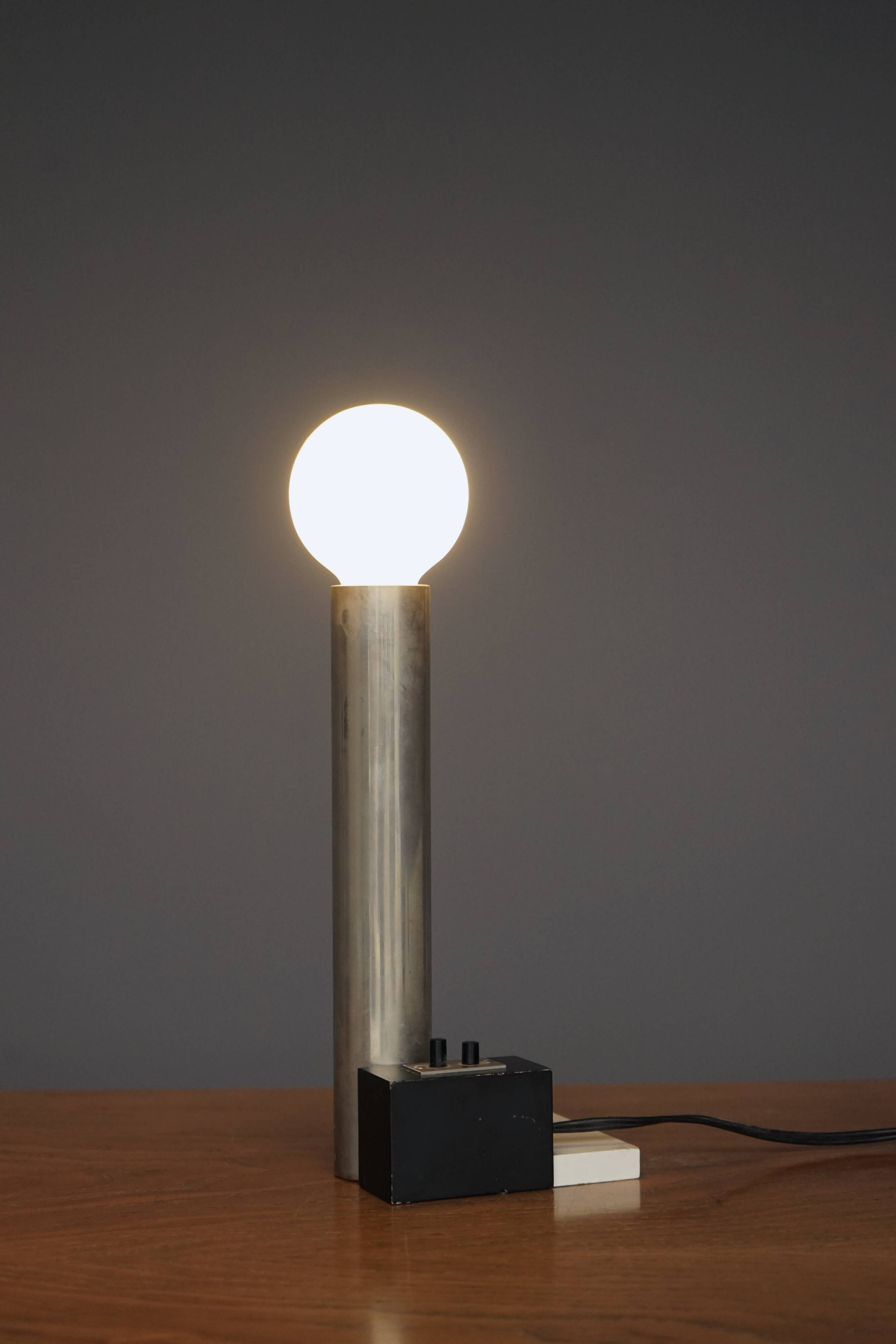 Rare Lampe de Table Constructiviste Modèle 3 par Sybold van Ravesteyn, 1970s