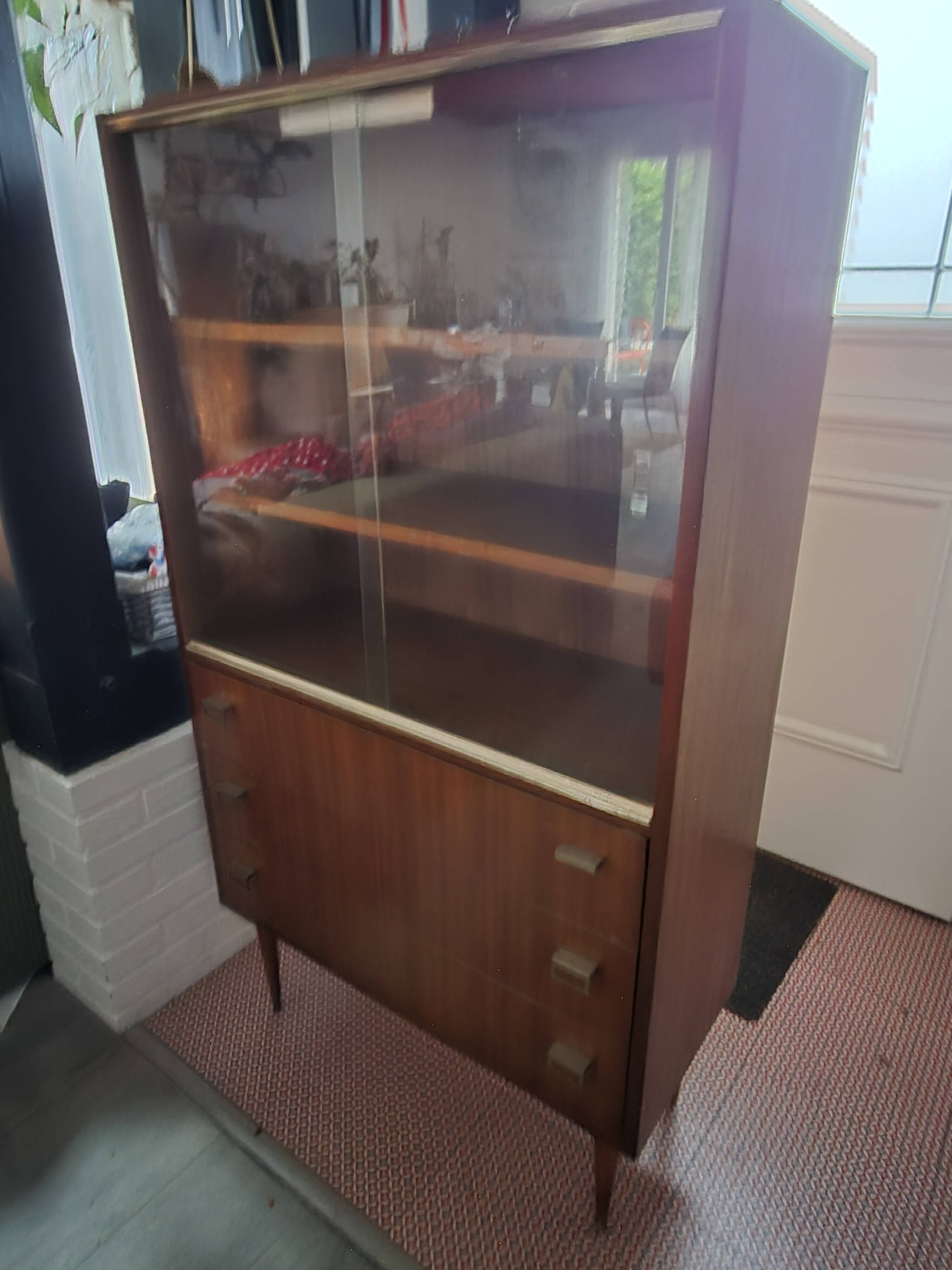 Vintage glass cabinet with 2 glass doors