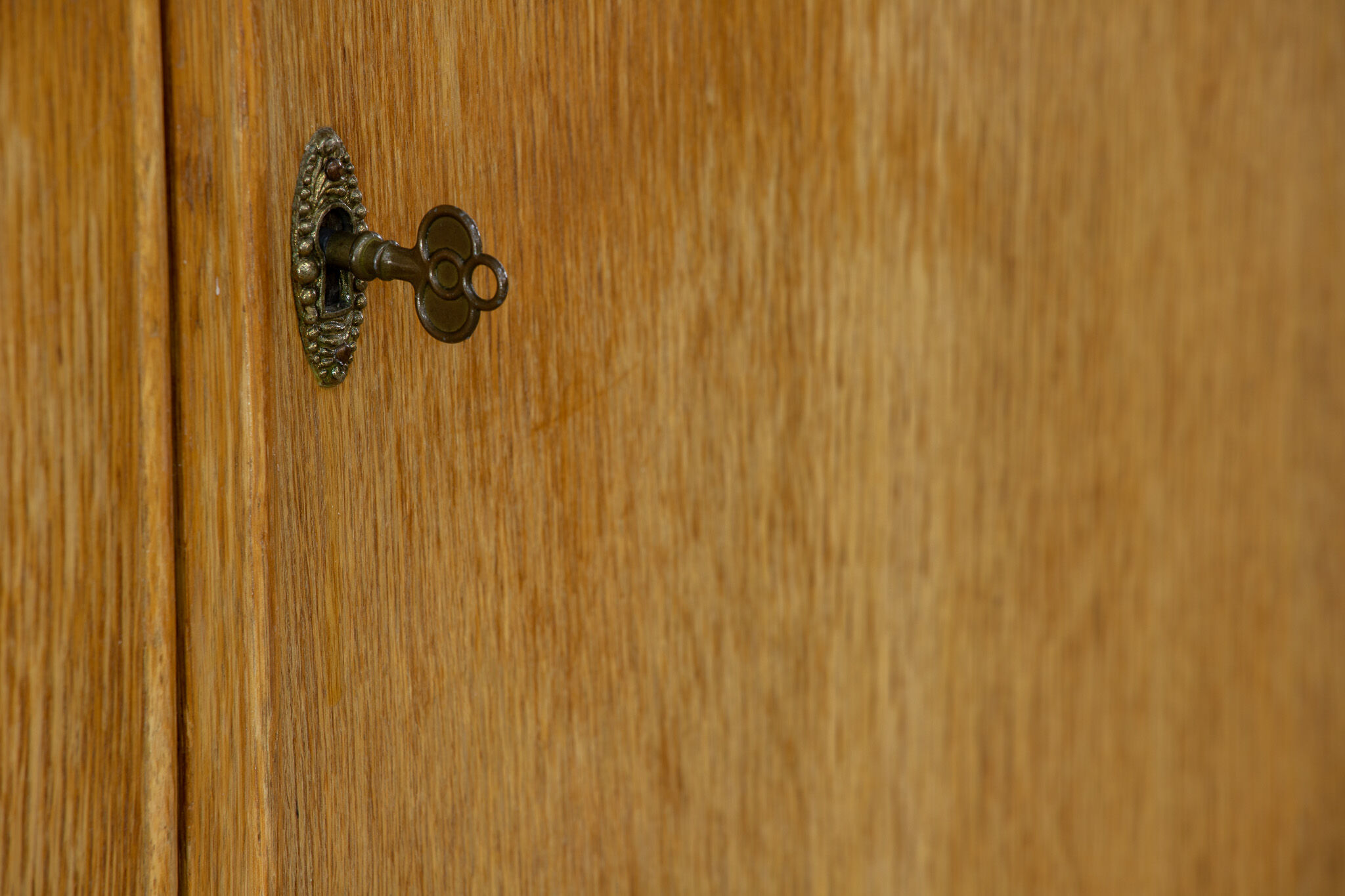 Scandinavian wardrobe 123 cm