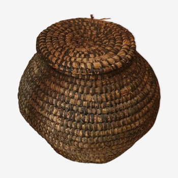 basket jar in roton wicker braided reed with its vintage lid height 29cm width 35cm
