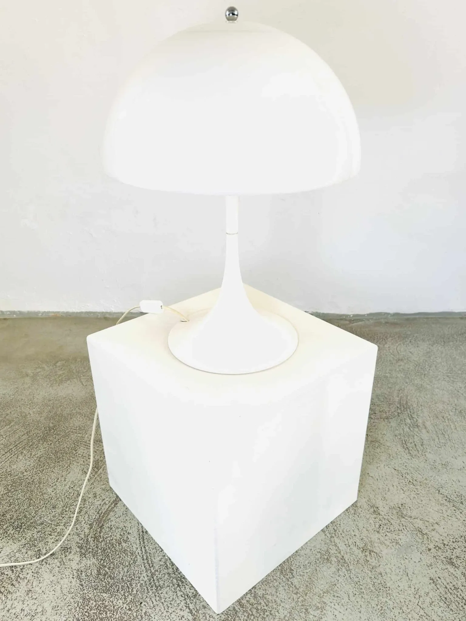 Panthella 'Mushroom' Table Lamp By Verner Panton For Louis Poulsen, Denmark, 1971