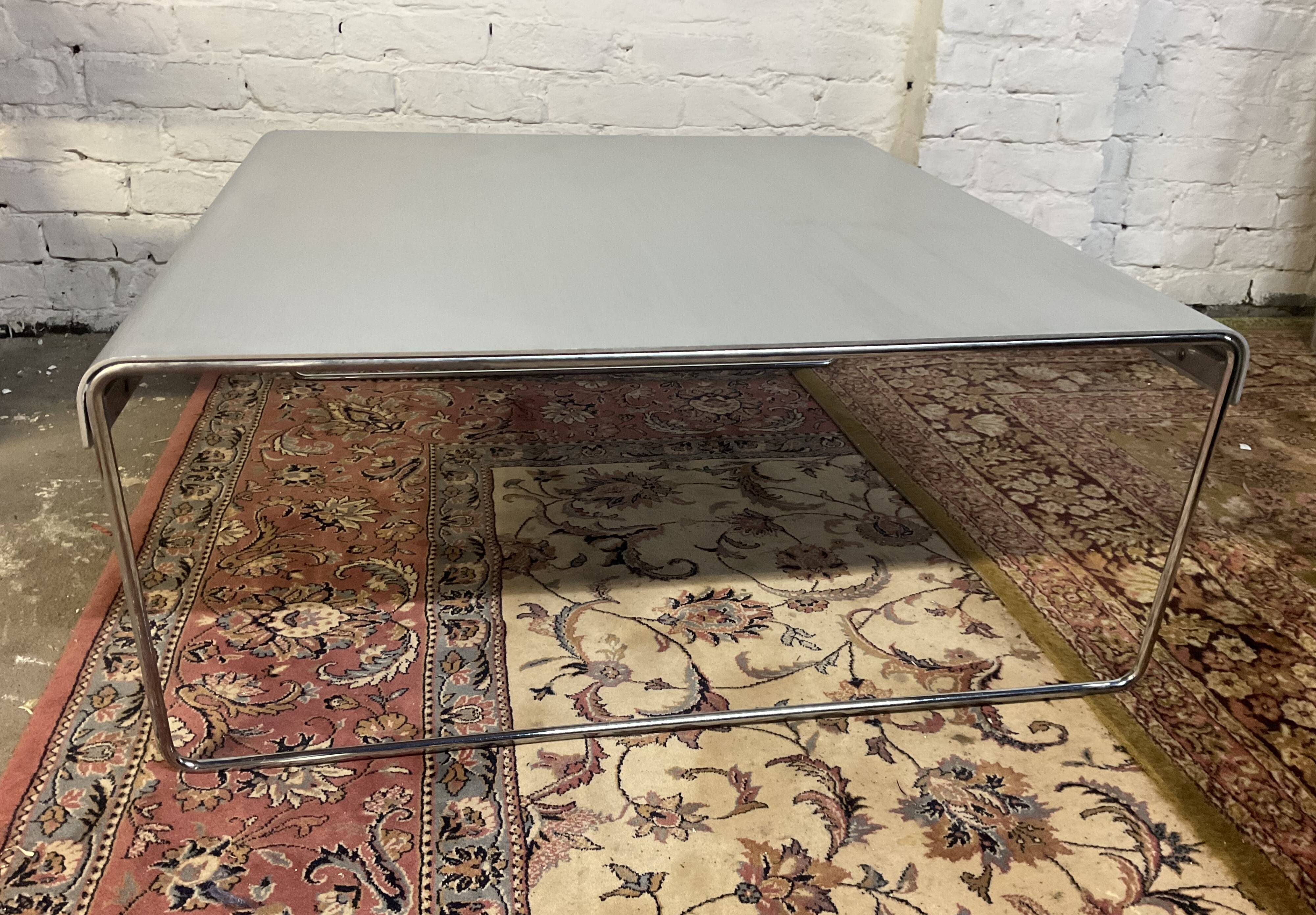 Cassina coffee table by Piero Lissoni