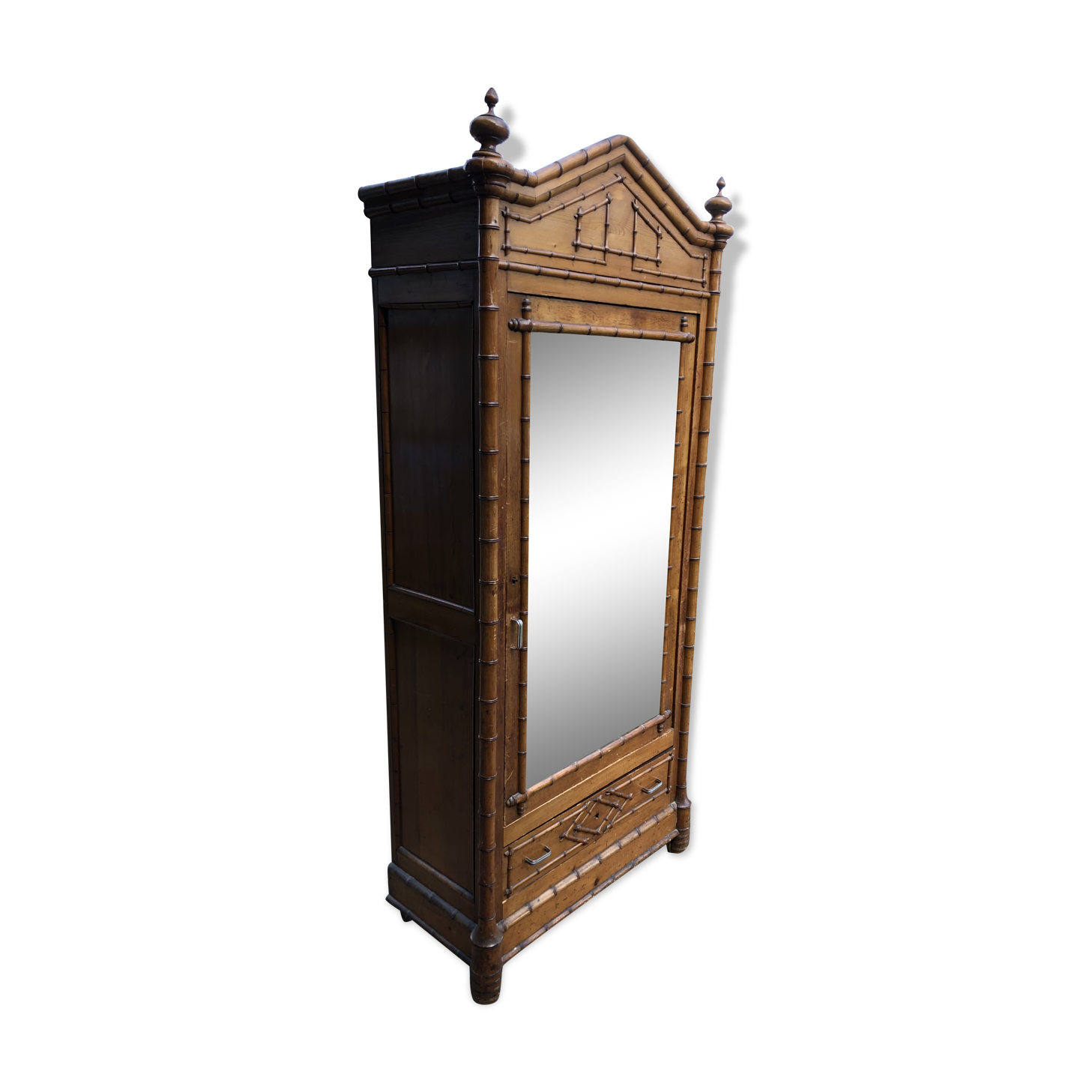 Armoire parisienne imitation bambou  1950