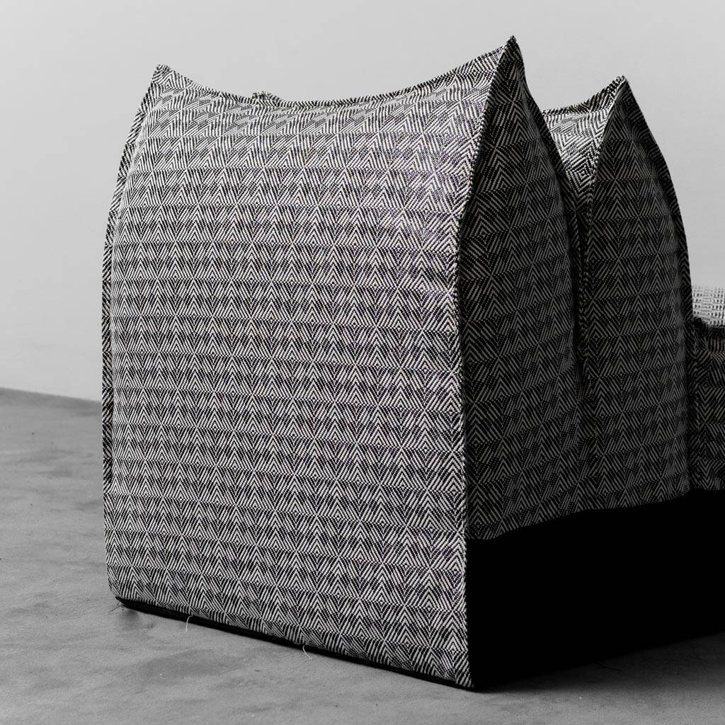 Poltrona in tessuto bonzo guzzetti aba anni ’70 vintage modernariato