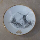 Cup and under cup decoration in grisaille Porcelain of Paris XIXth signed decoration mill