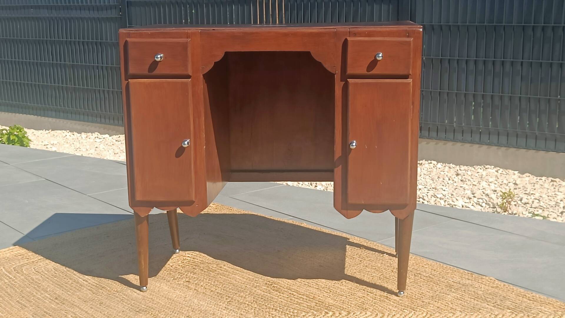 Bureau vintage artisanal en bois