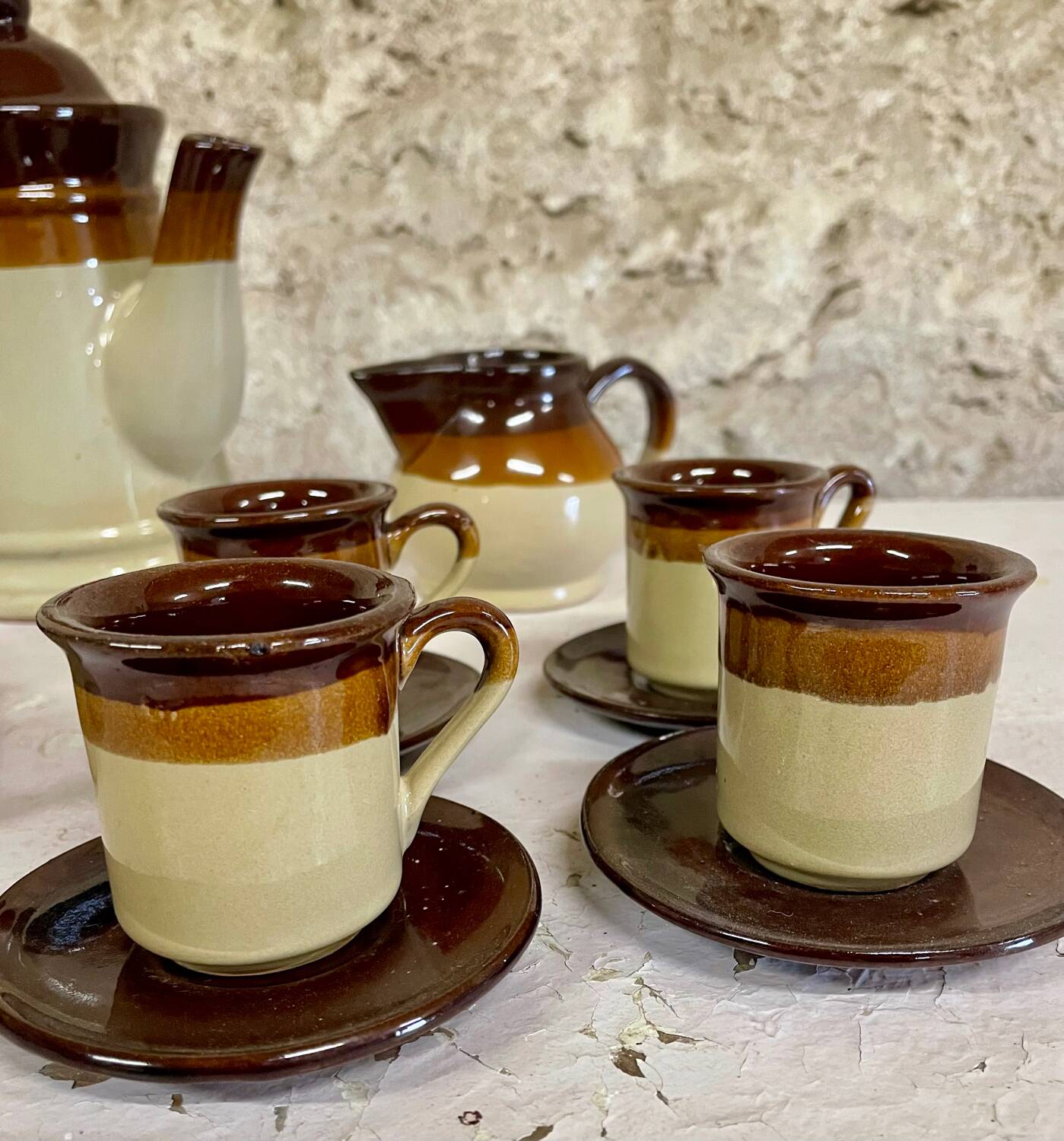 10-piece stoneware tea/coffee set