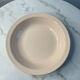 Plat de présentation en faïence Digoin couleur rose 26cm