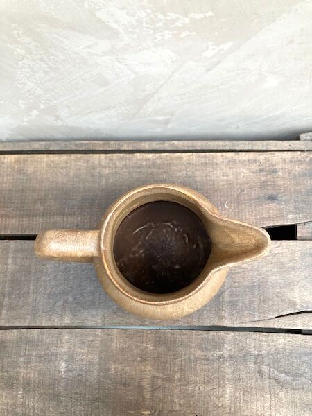 Sandstone pitcher