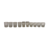 Verres anciens à liqueurs