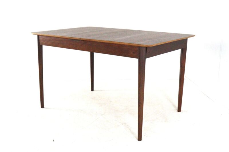Rectangular Extendable Dining Table "Nichtevecht"