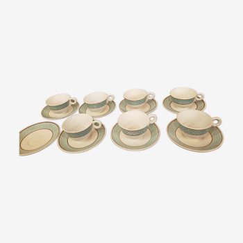 7 tasses & 8 sous tasses porcelaine opaque