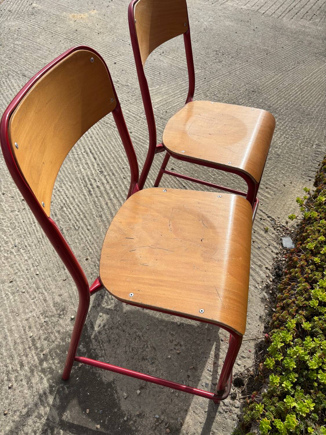 2 chaises hautes industrielles, années 80