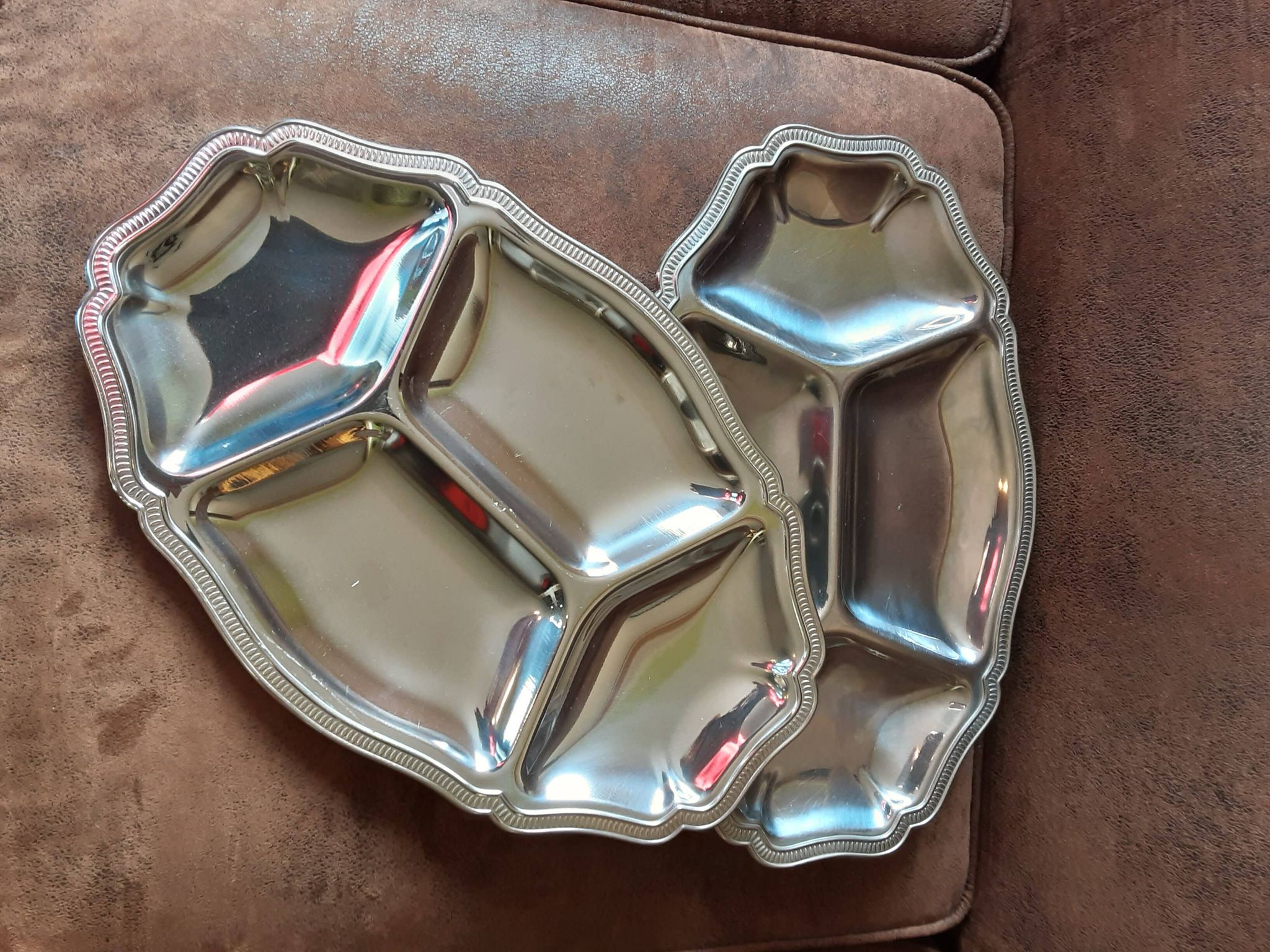 Set of 2 stainless steel dishes Guy Degrenne