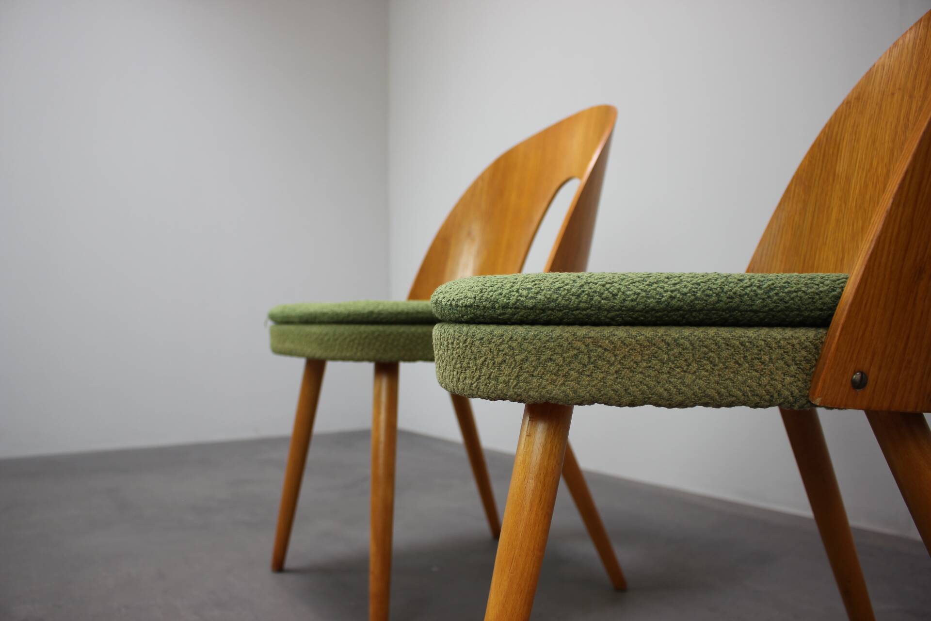 Mid-Century Set of 2 Chairs by Antonín Šuman, 1960s, Czechoslovakia