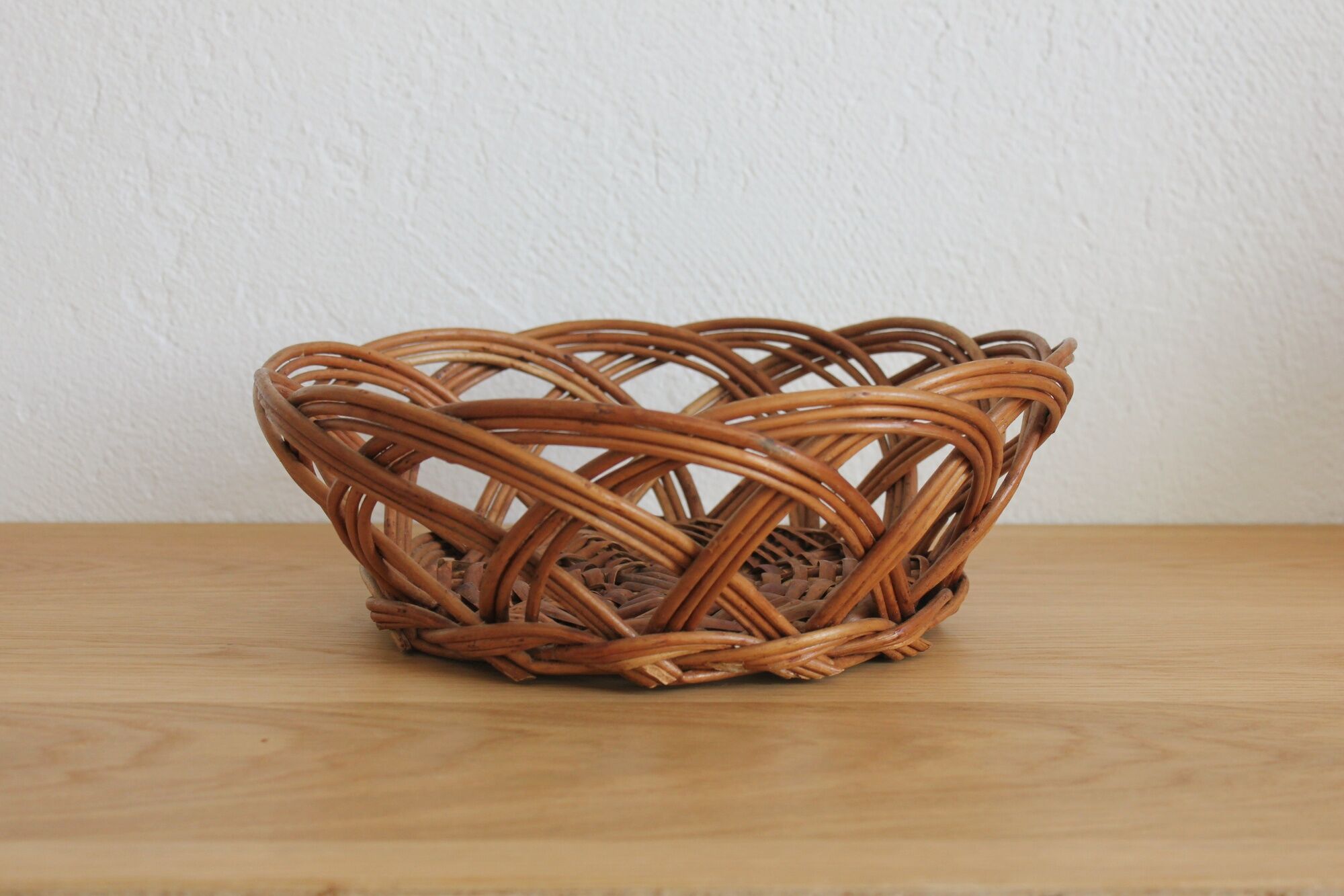 Vintage rattan/wicker fruit basket