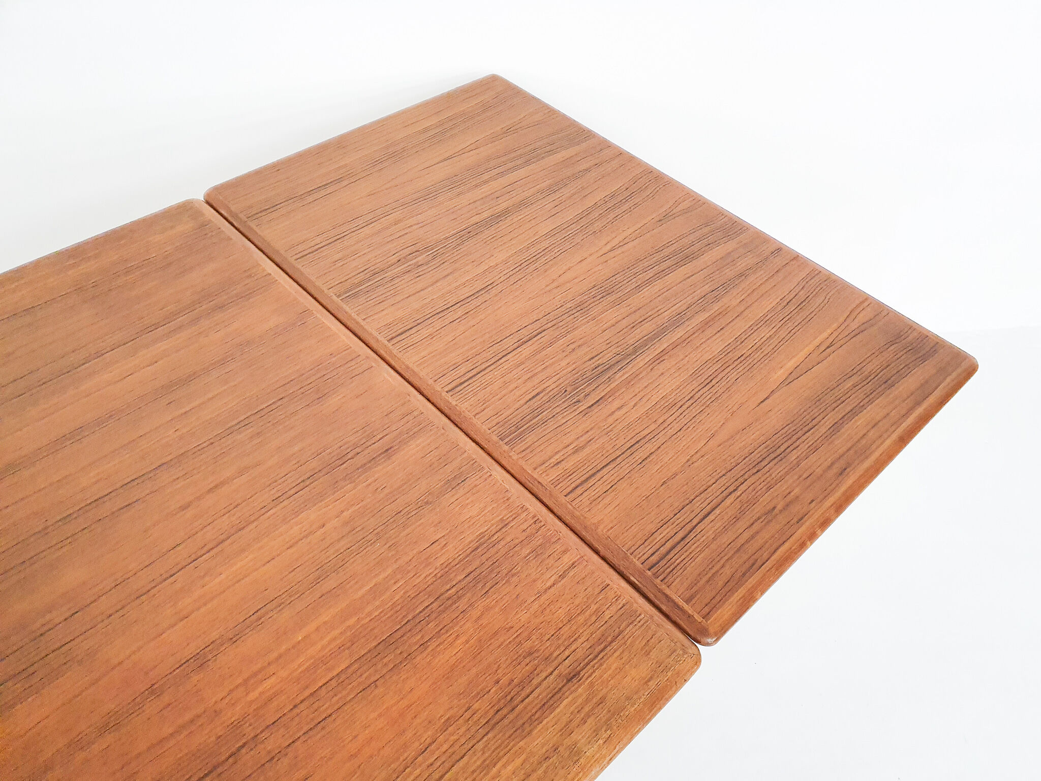 Scandinavian modern teak extendable dining table, 1950's